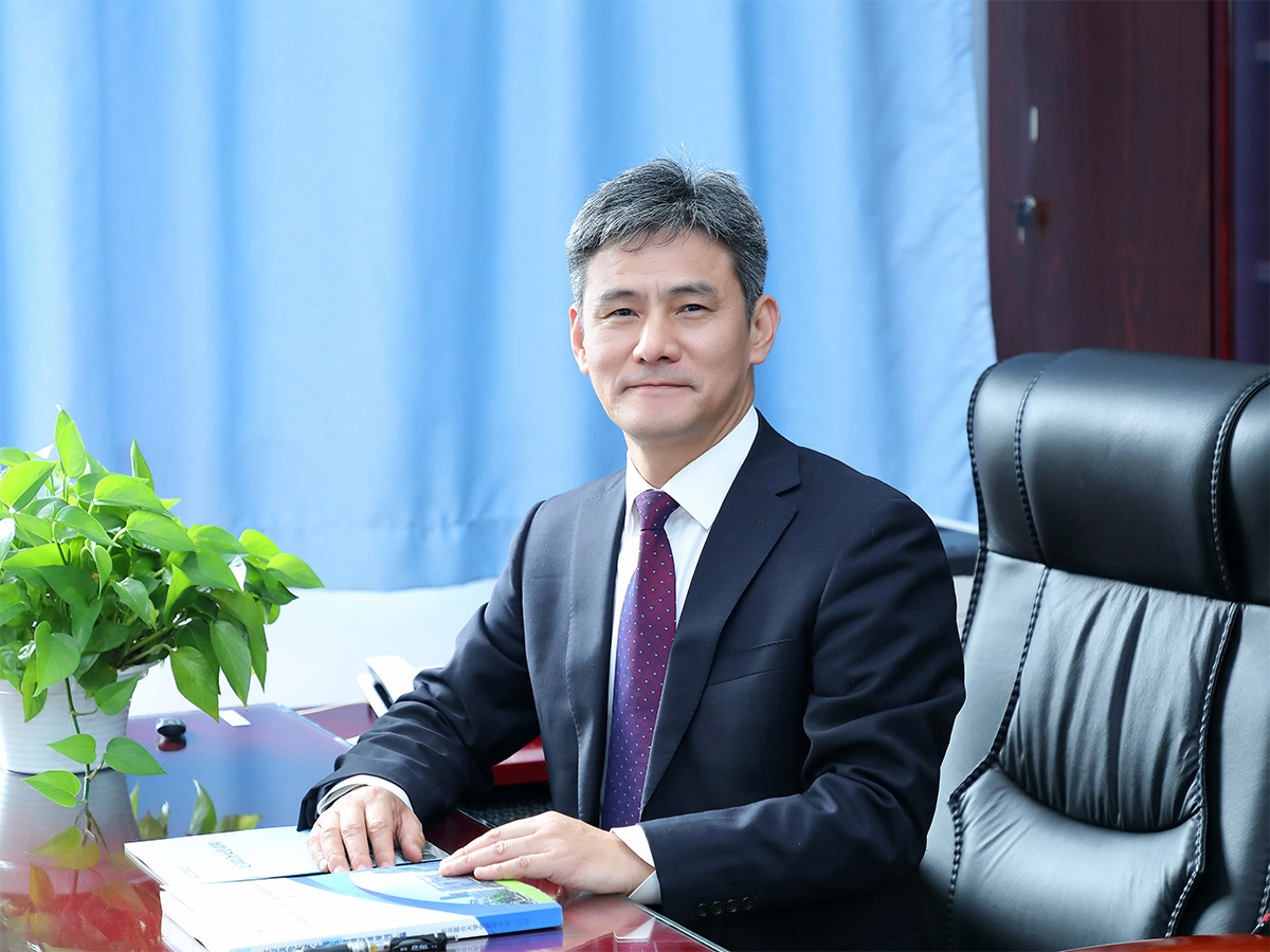 鮑新中